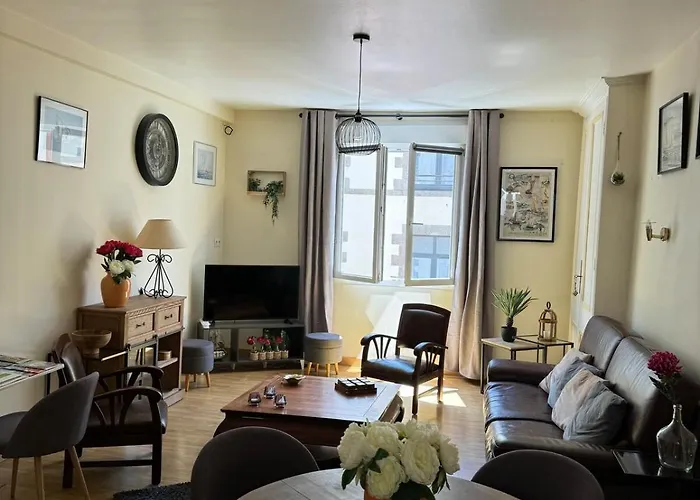 Hyper Centre Apartment *